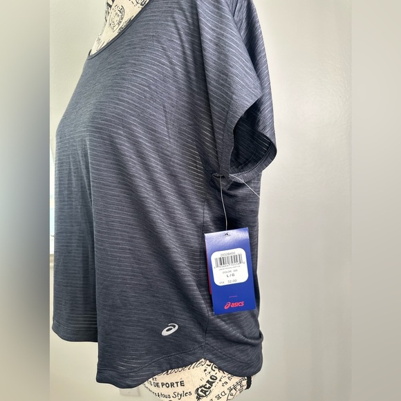 ASICS Women's Linear Training Crop Top Gray Large NWT - Picture 3 of 6